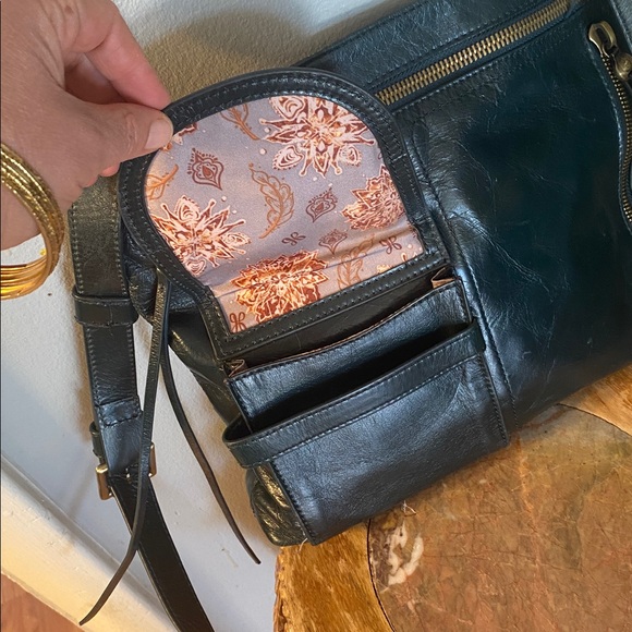 💚🖤HOBO Crossfire Crossbody with Adjustable Strap Bag In Hunter💚🖤 - Picture 7 of 15